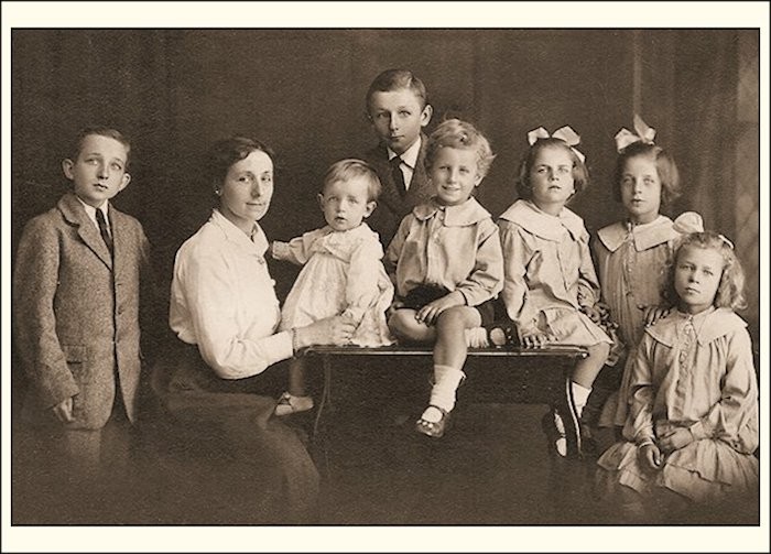 Mary Taylor & family